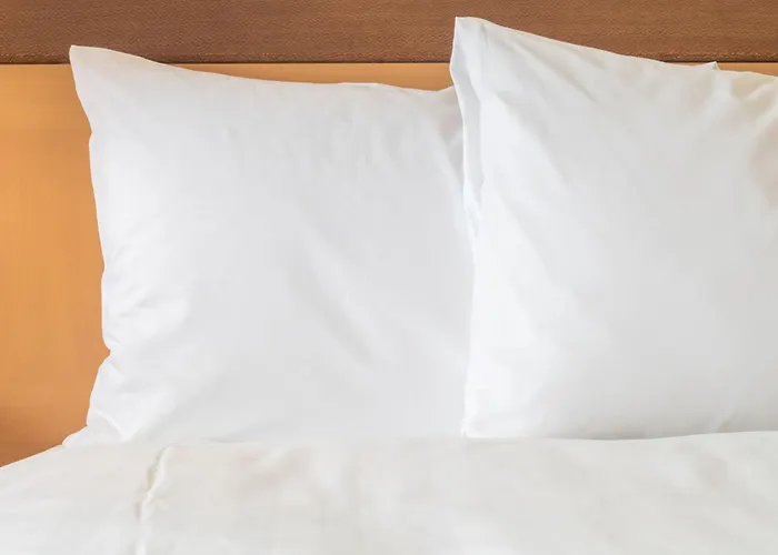 Express & Phoenix West - By Ihg Buckeye