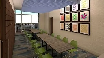 Hotel Express & Phoenix West - By Ihg Buckeye