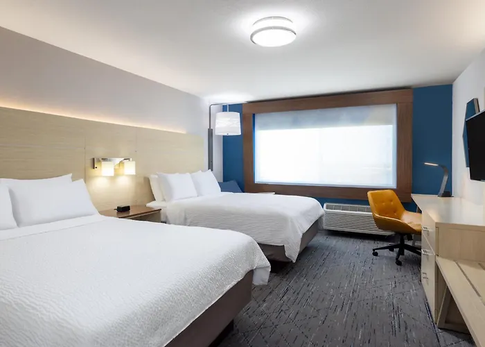 Hotel Express & Phoenix West - By Ihg Buckeye