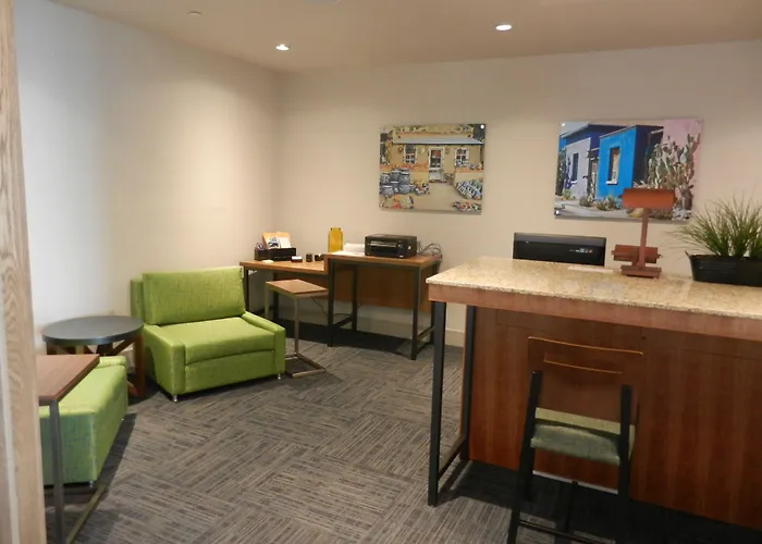Express & Phoenix West - By Ihg