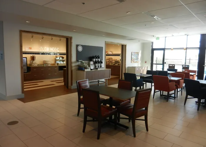 Express & Phoenix West - By Ihg 2*
