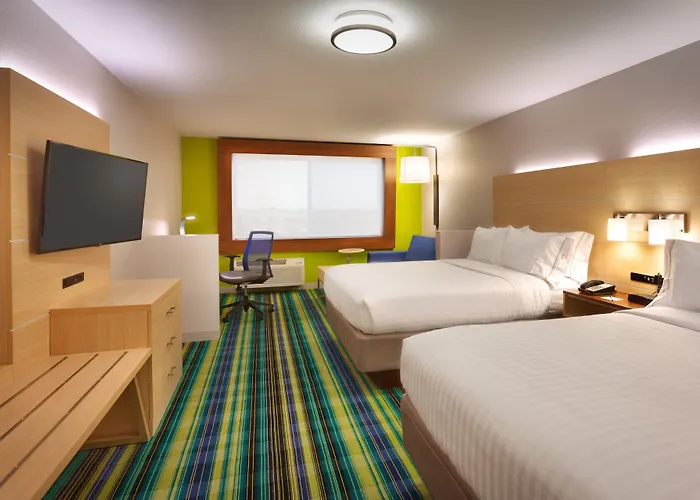 Express & Phoenix West - By Ihg