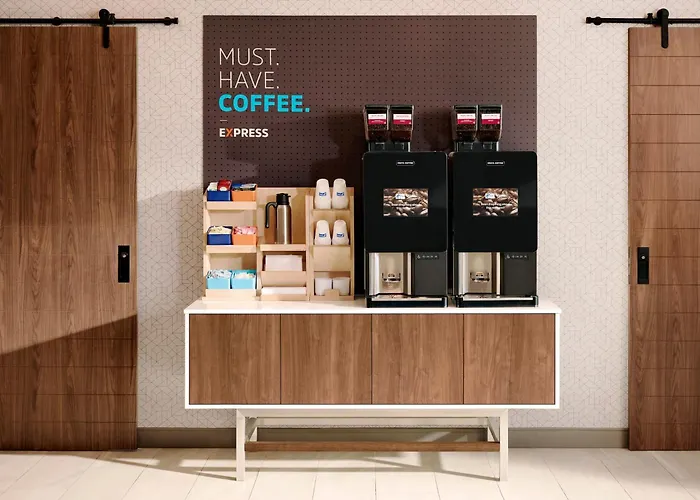 Hotel Express & Phoenix West - By Ihg