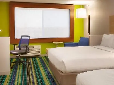 Express & Phoenix West - By Ihg Buckeye